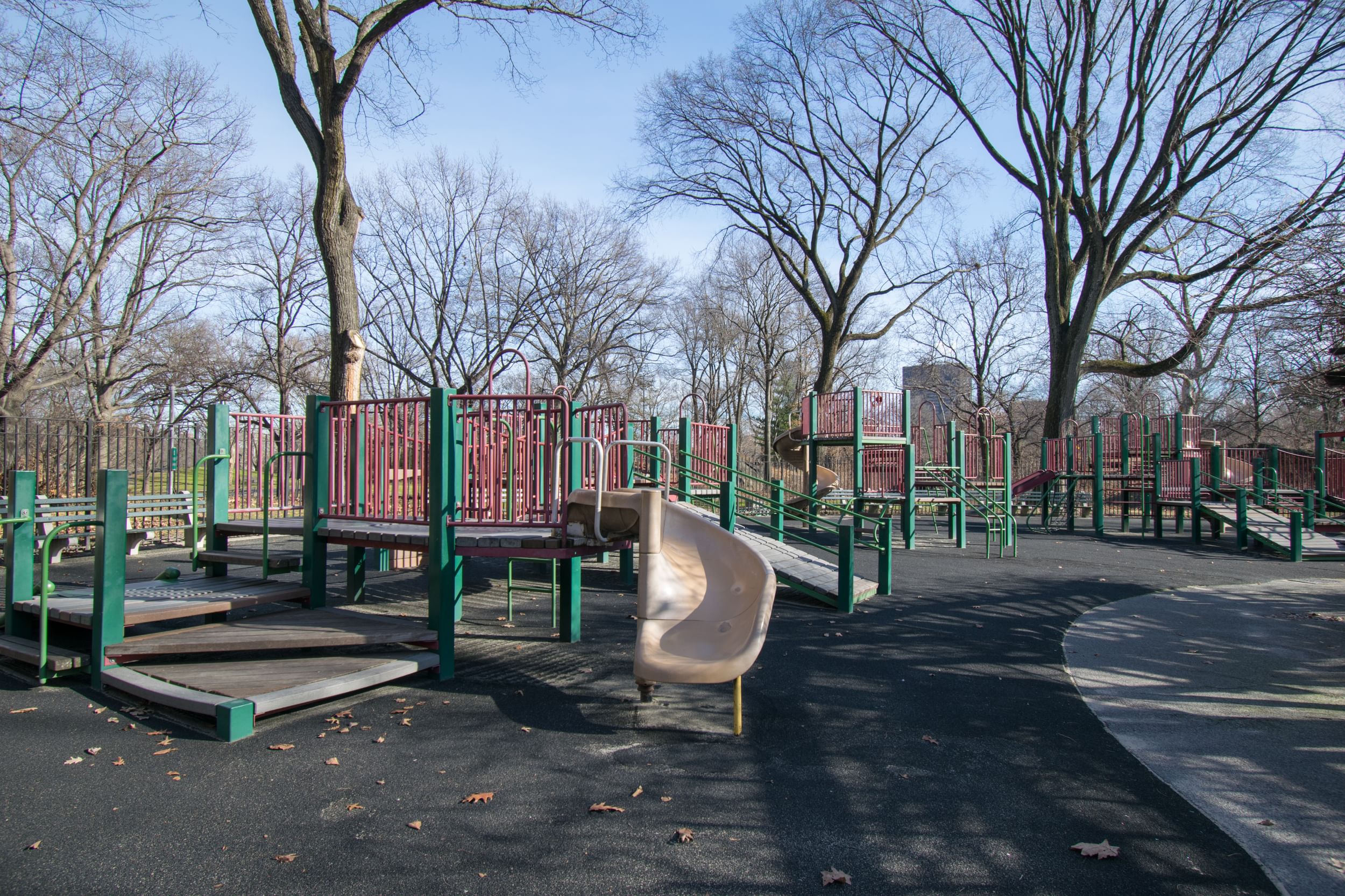 Jungle gym set at Rudin Family Playground