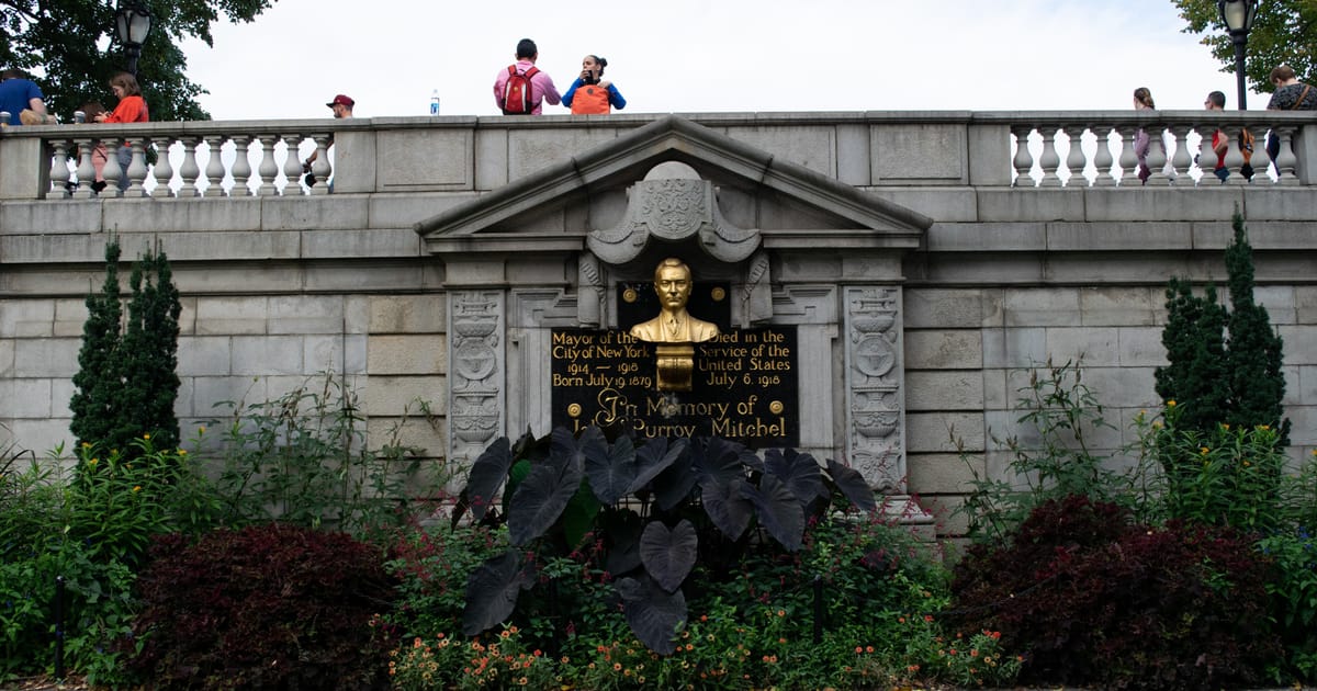 Mayor John Purroy Mitchel Memorial, New York